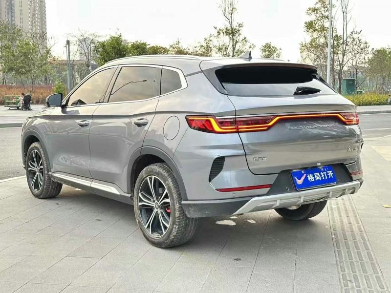 东莞21年比亚迪宋8