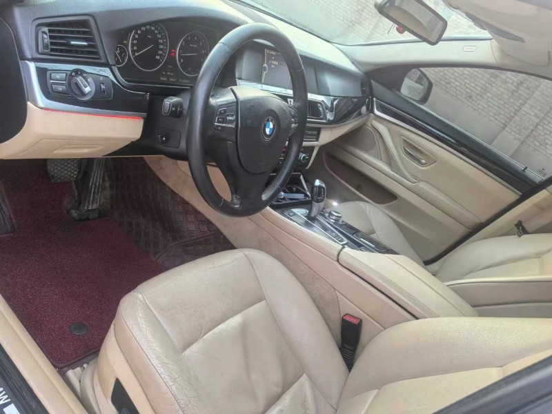 保定11年宝马5系7