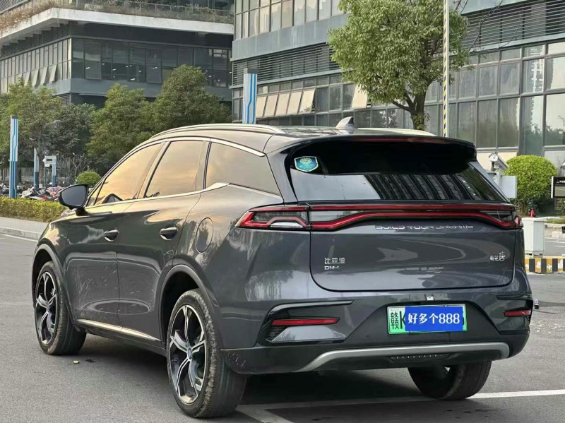 东莞22年比亚迪唐8