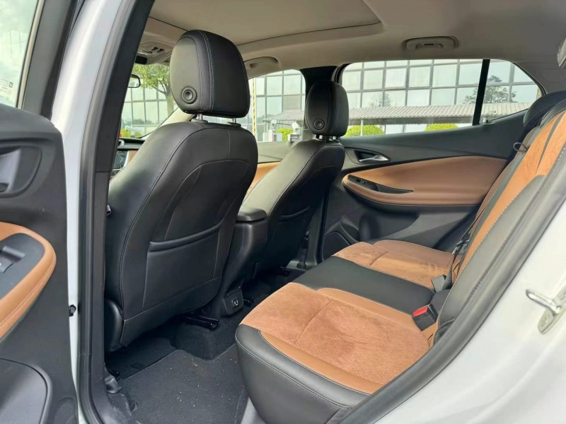 东莞23年别克昂科拉5