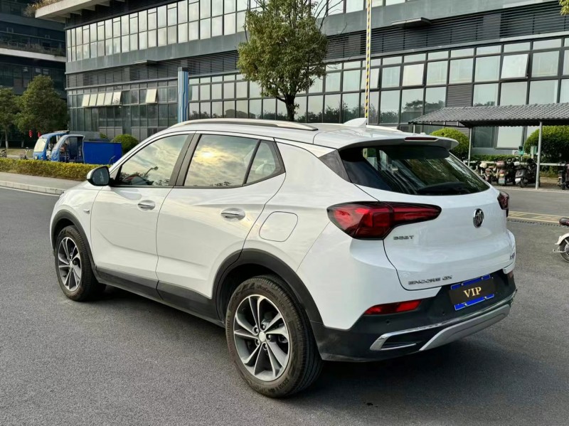 东莞23年别克昂科拉8