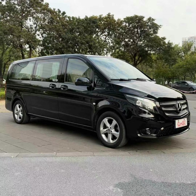 佛山18年奔驰威霆2