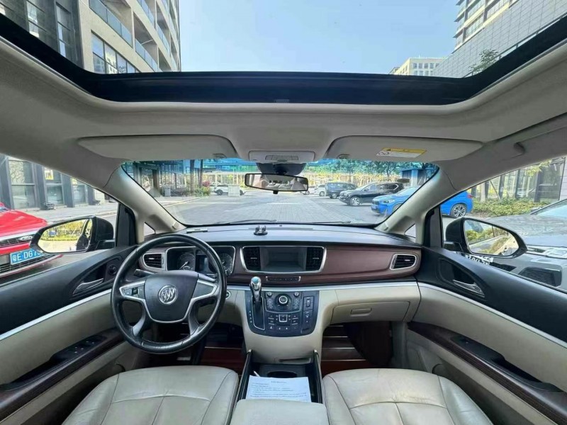 佛山17年别克GL86