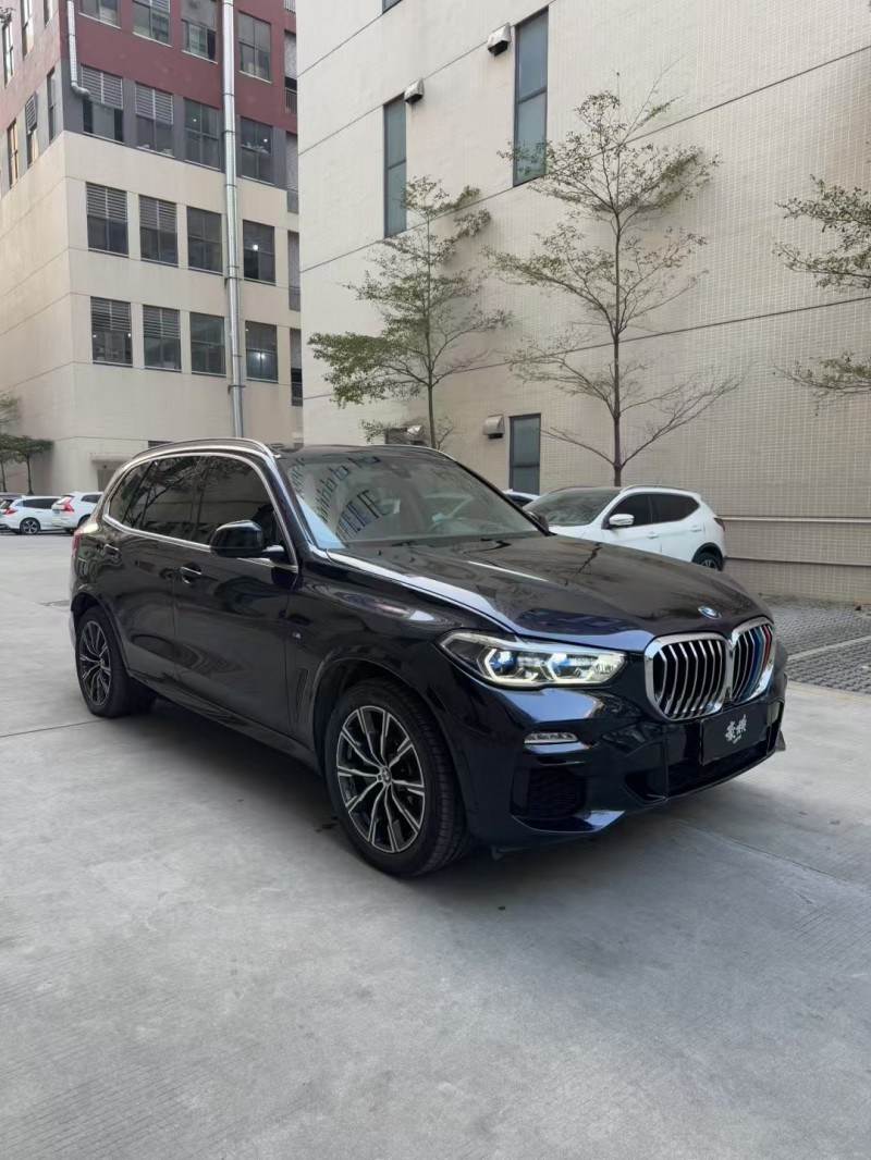 佛山19年宝马X52