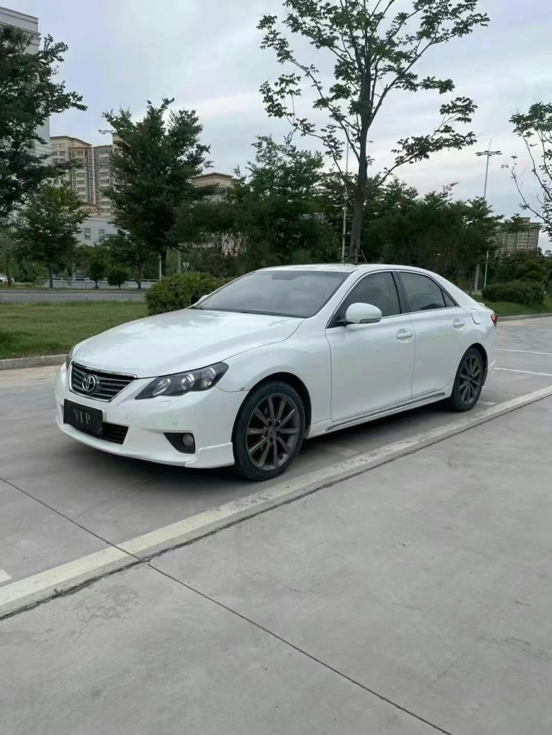 徐州12年丰田锐志3