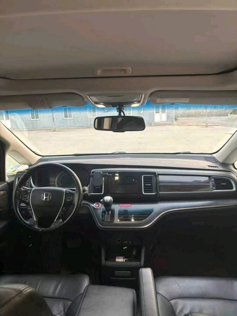 济宁16年本田艾力绅4