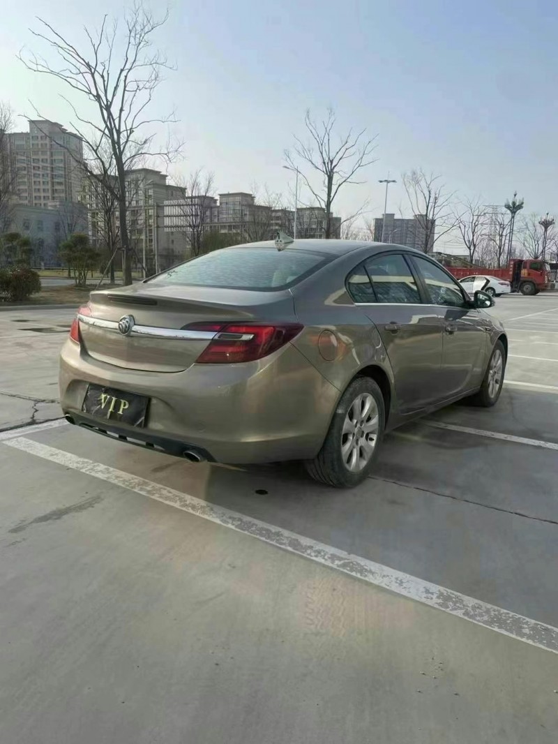 徐州15年别克君威3