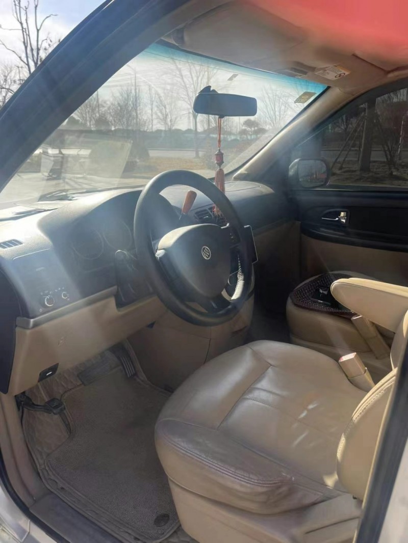 徐州13年别克GL86