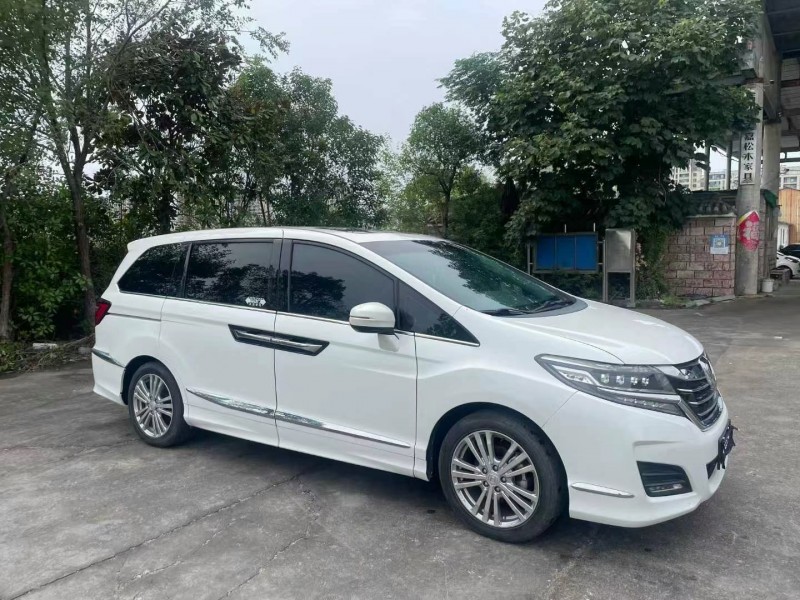 徐州18年本田艾力绅2