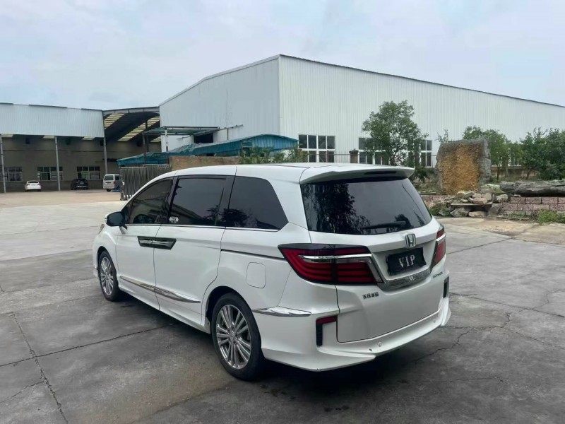 徐州18年本田艾力绅4