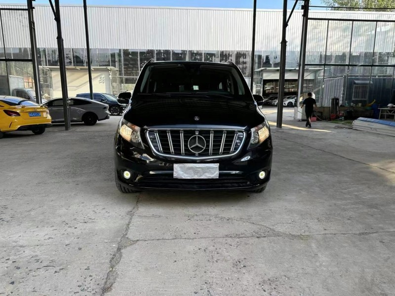 徐州18年奔驰威霆1