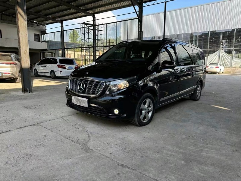 徐州18年奔驰威霆2