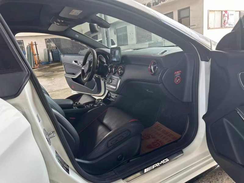 徐州19年奔驰CLA6