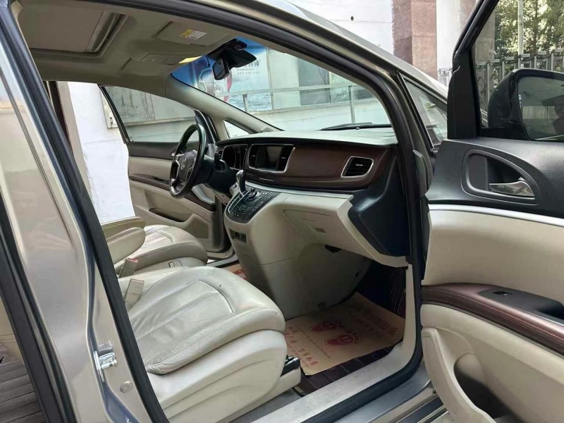 徐州19年别克GL86