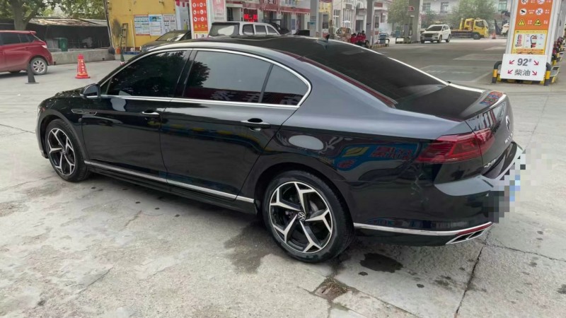 保定23年大众迈腾8