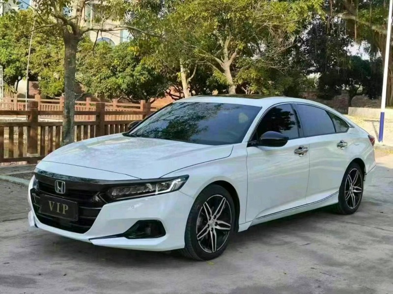 佛山22年本田雅阁2