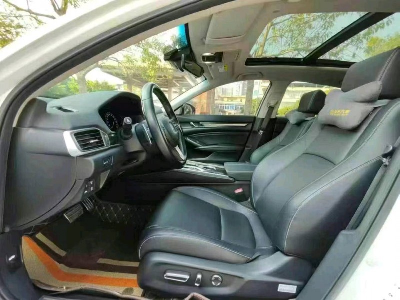 佛山22年本田雅阁5