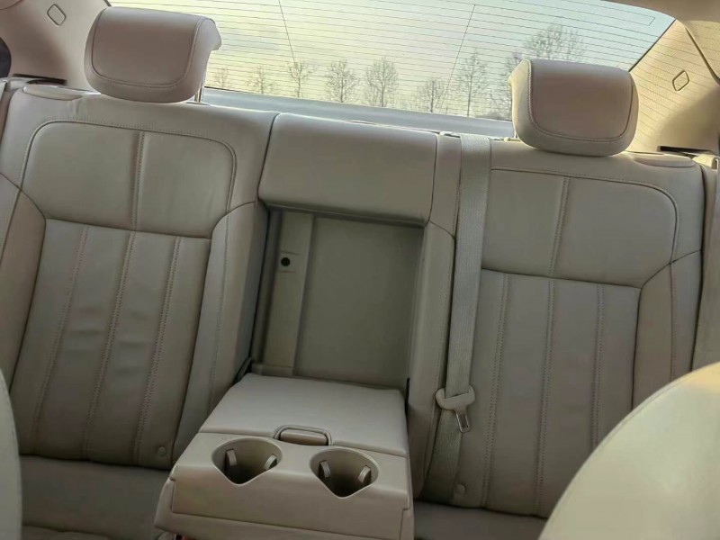 青岛14年别克君威8