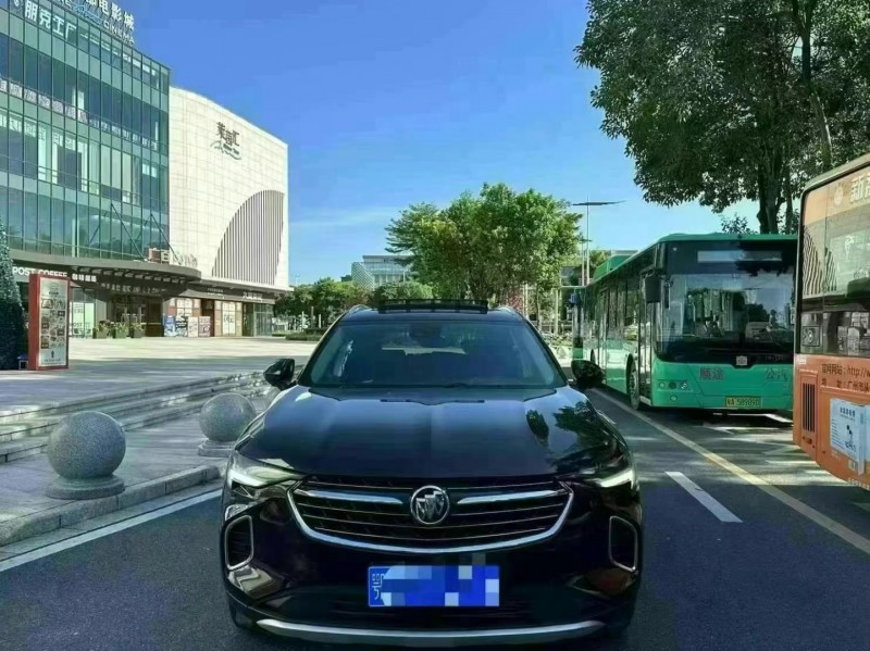 广州21年别克昂科威1