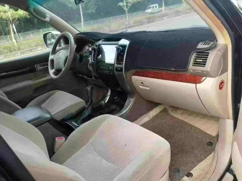 广州05年丰田普拉多4
