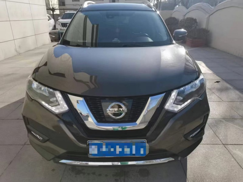 保定19年日产奇骏1