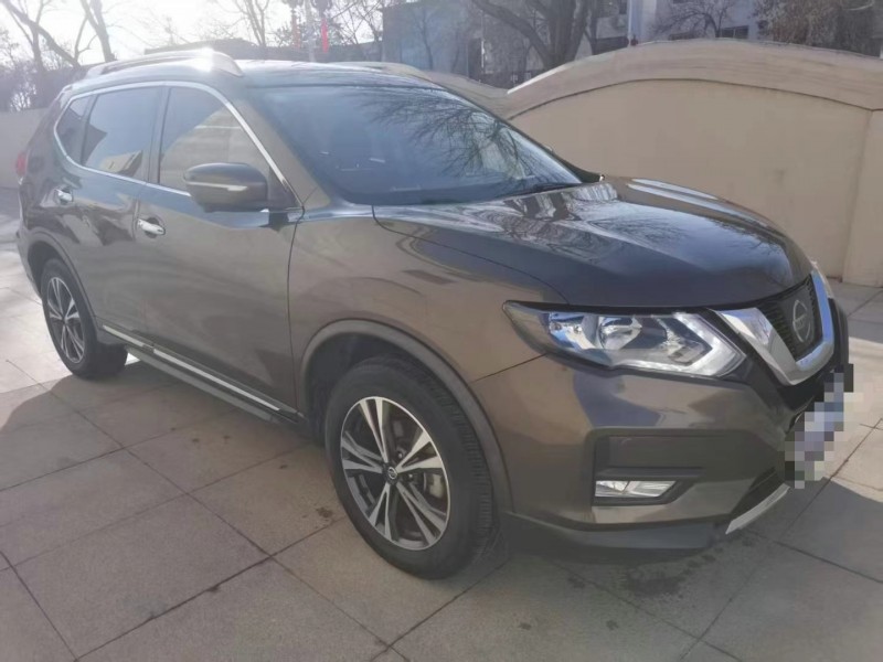 保定19年日产奇骏3