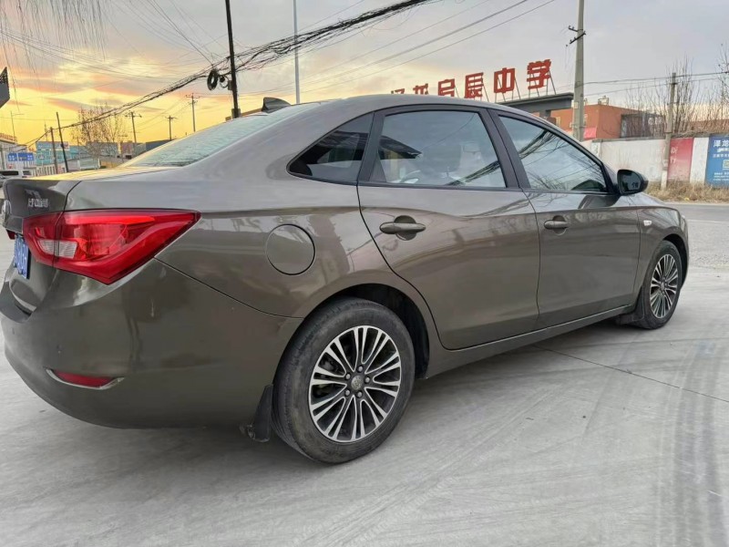 保定17年别克英朗3