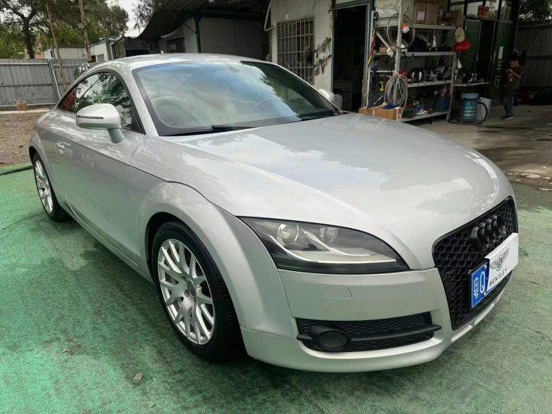 广州09年奥迪TT2