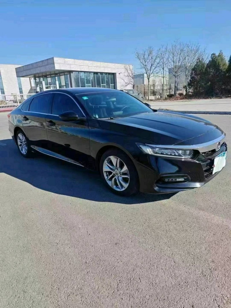 潍坊18年本田雅阁3