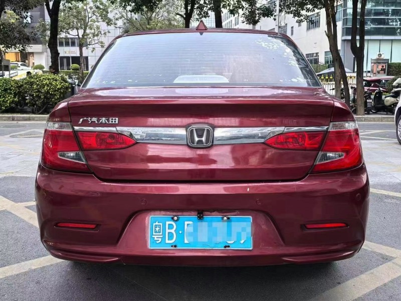 深圳17年現代朗動9