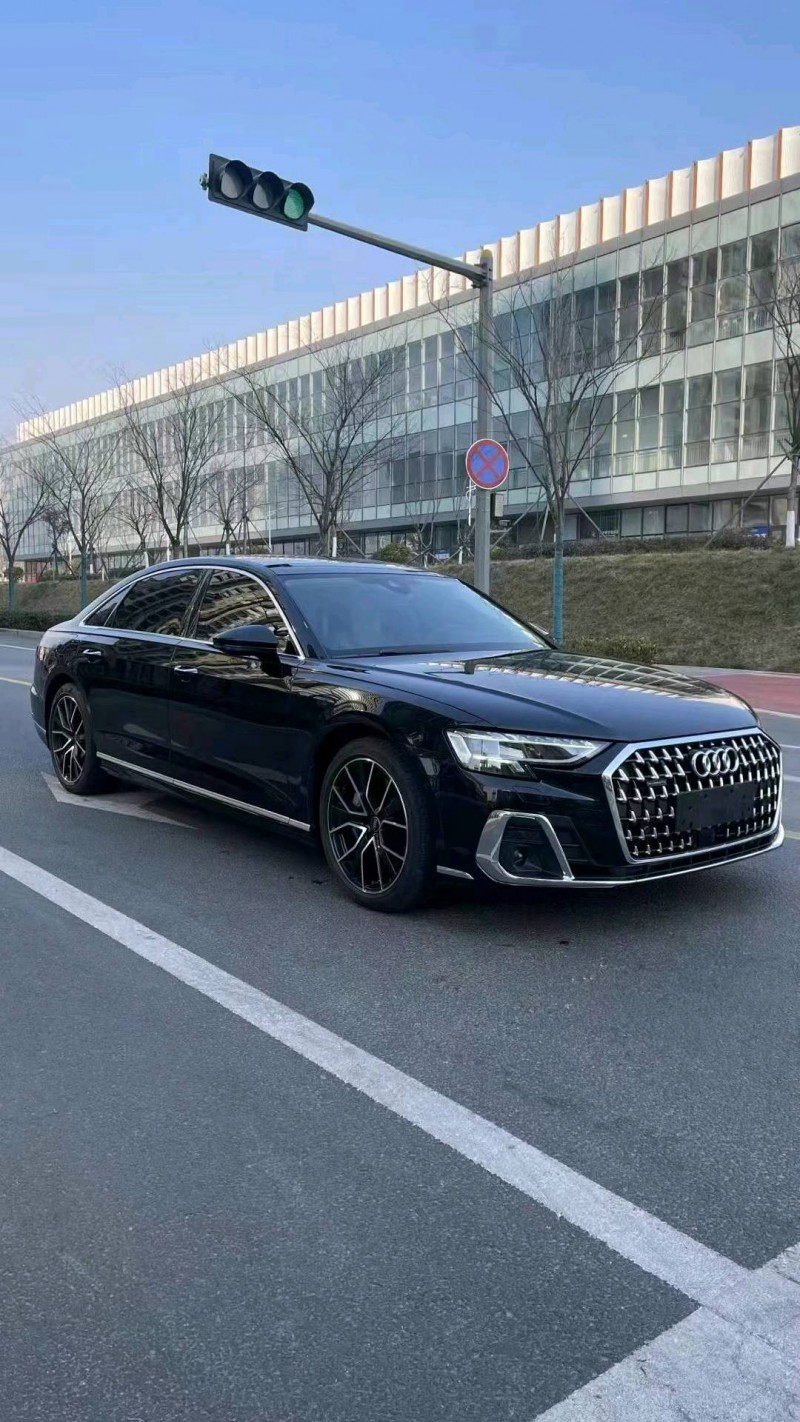 潍坊23年奥迪A8L2
