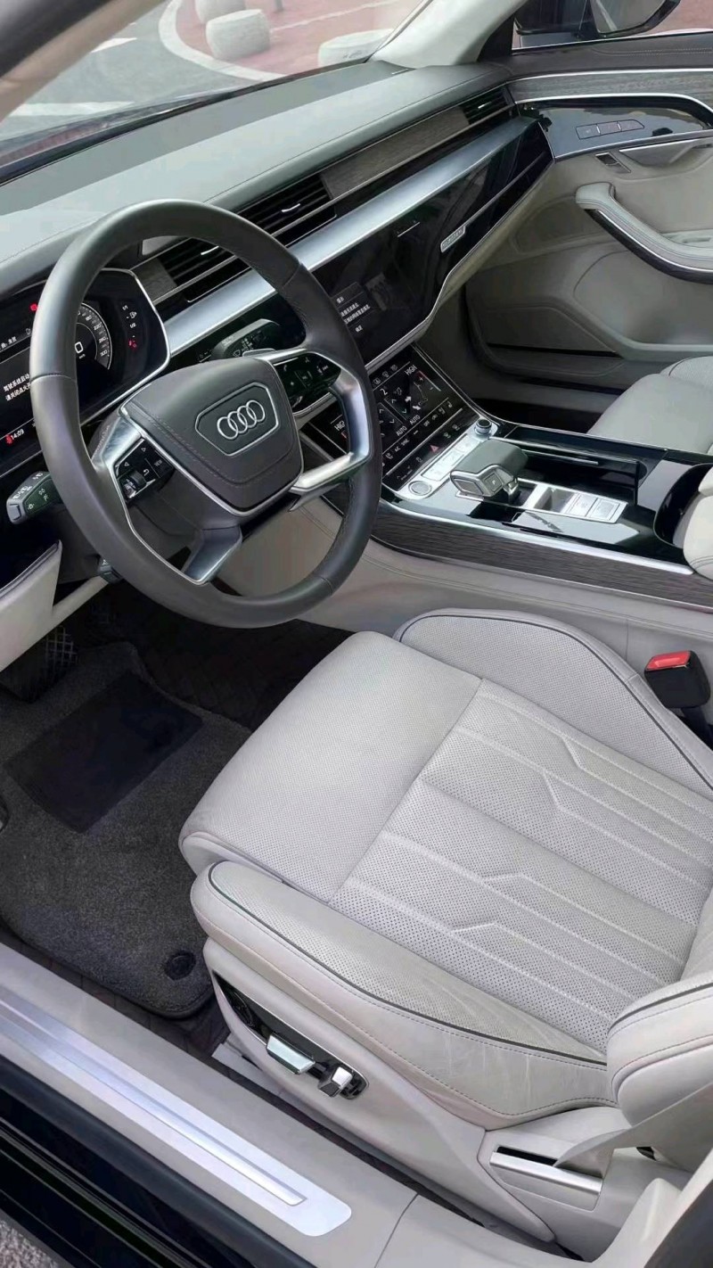 潍坊23年奥迪A8L7