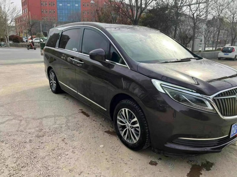 临沂17年别克GL82