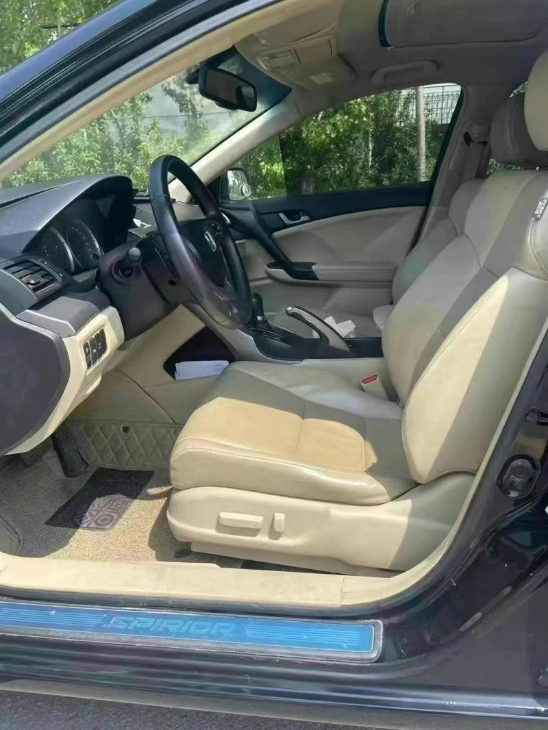 临沂13年本田思铂睿4