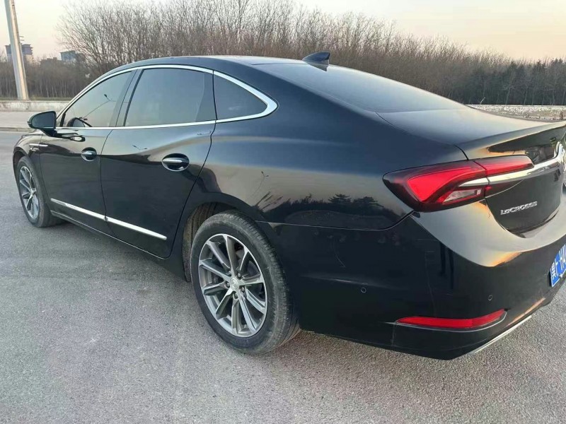 保定21年别克君越4