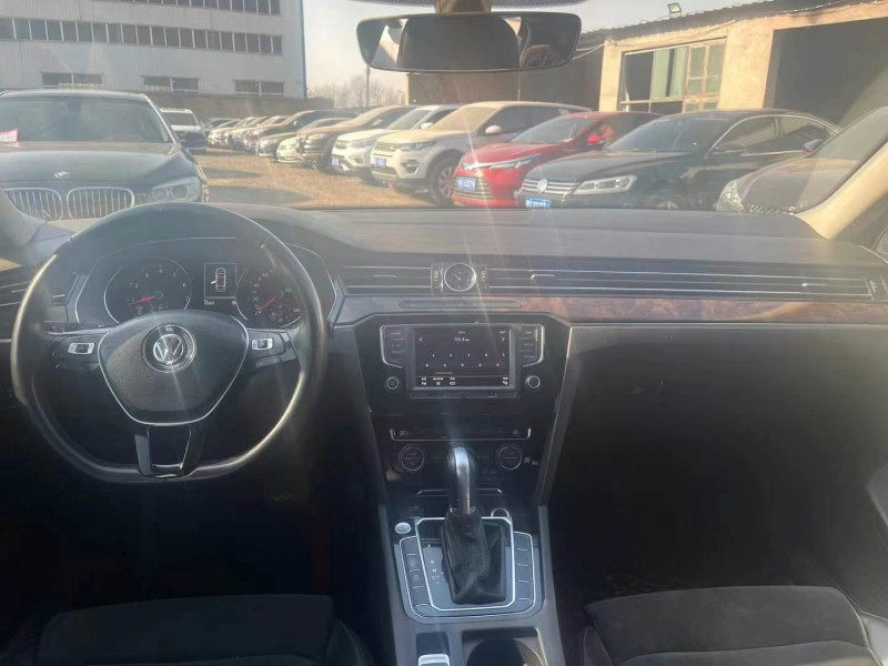 保定17年大众迈腾5