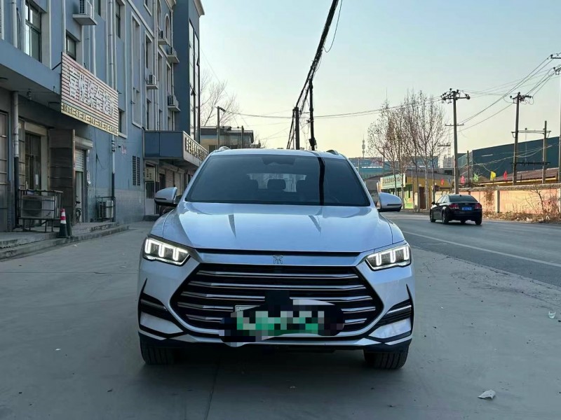 保定23年比亚迪宋1