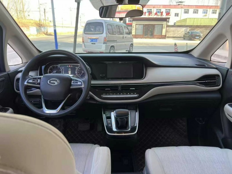 保定21年传祺M64