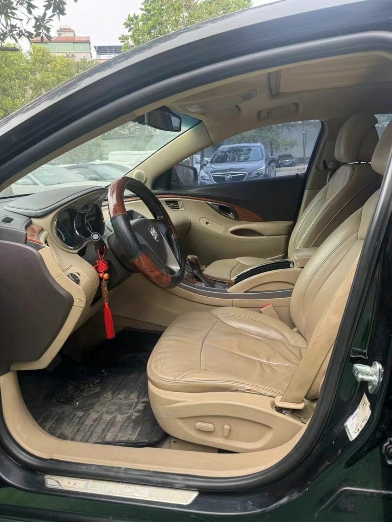 广州11年别克君越5