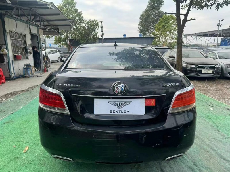 广州11年别克君越9