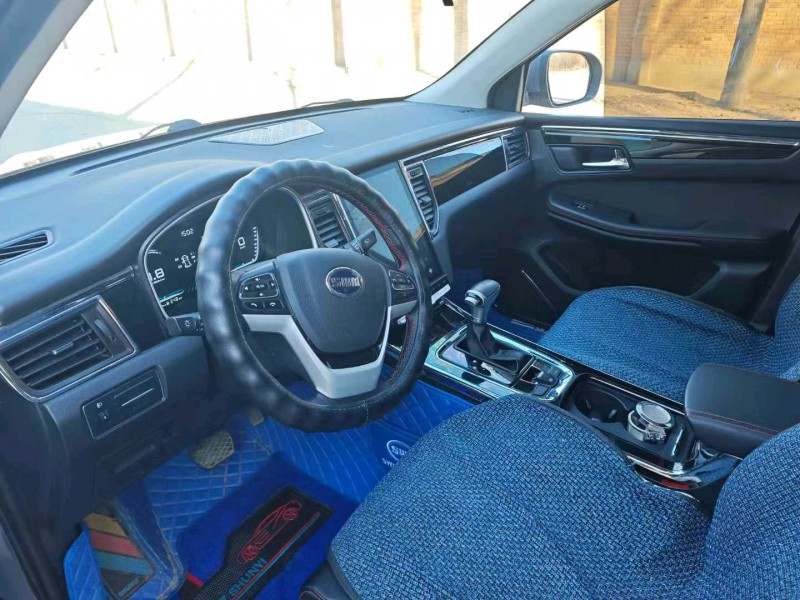 保定20年SWM斯威汽车G057