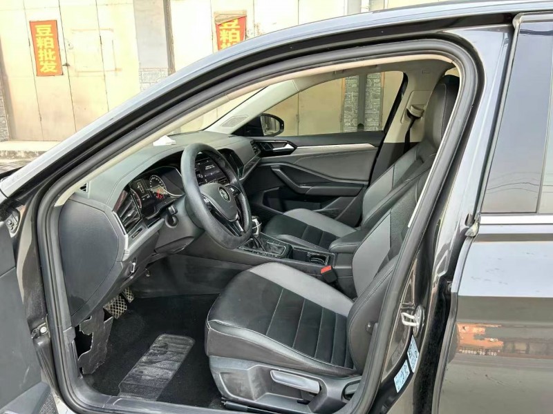 保定20年大众速腾7