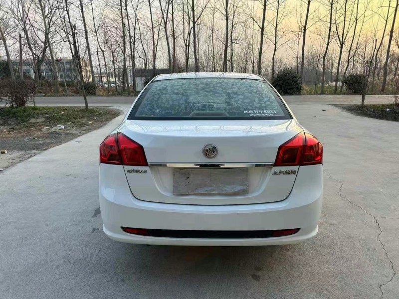 徐州17年别克凯越9