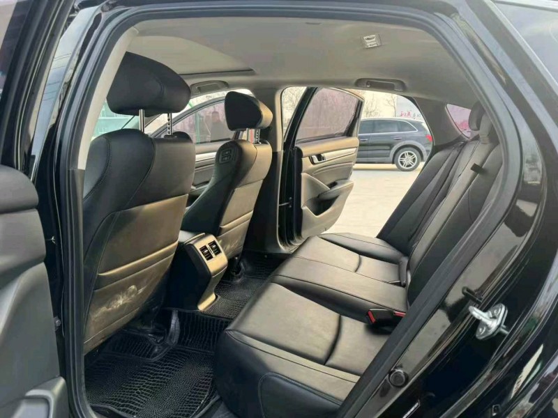 徐州19年本田雅阁6