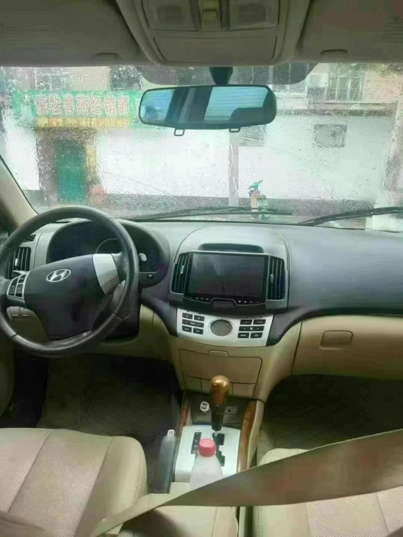 保定10年现代悦动3