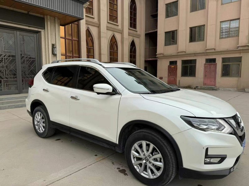 保定23年日产奇骏2