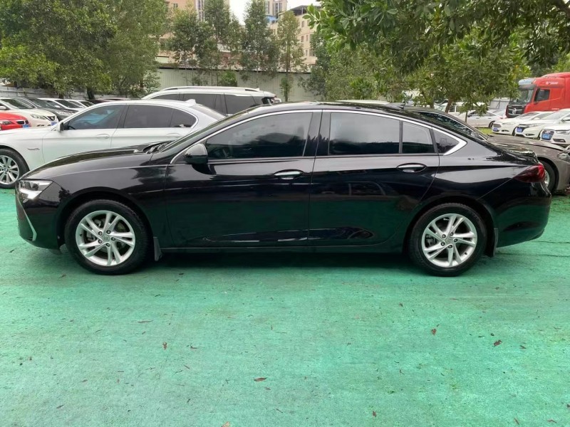 广州23年别克君威2