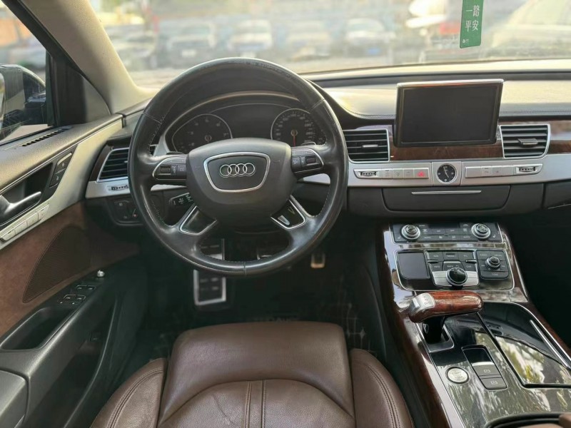 广州13年奥迪A8L7
