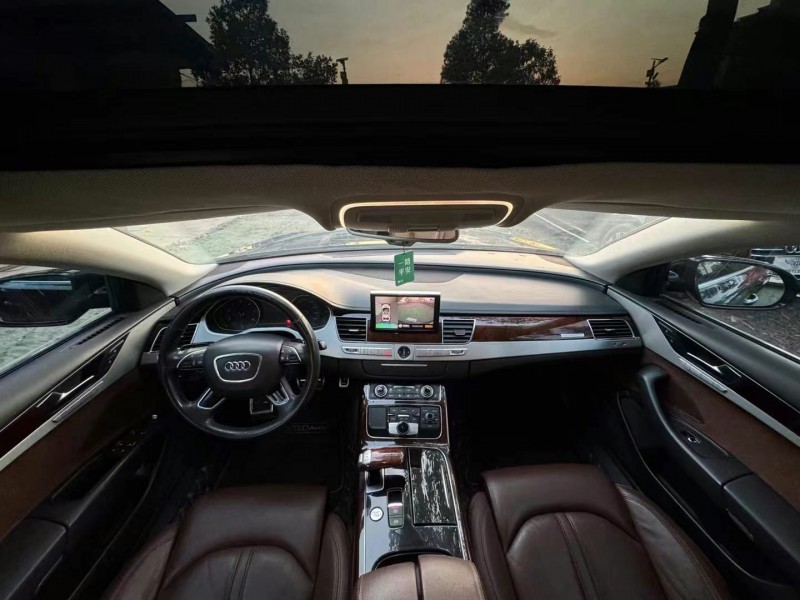 广州13年奥迪A8L8