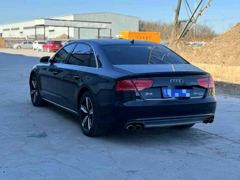 保定14年奥迪A8L7